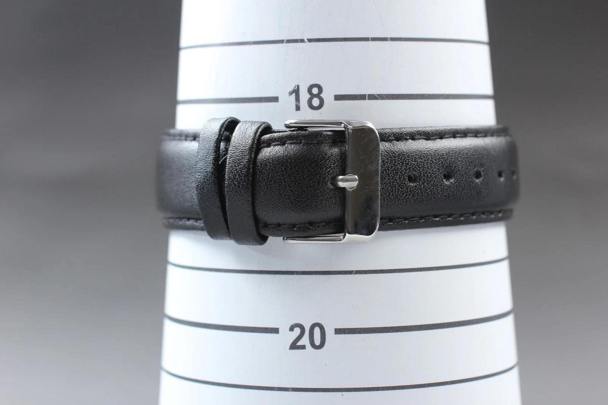 Oris Rectangular Men AT Watch 585-7525-40-02 30mm Black Day Date [Exc+5]