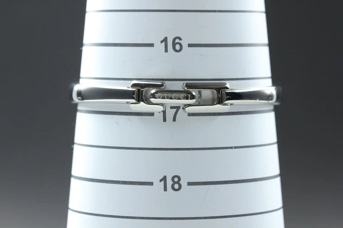 Gucci 1400L Womens Quartz Watch Silver 25mm Shell Dial [Near MINT w/ Case]