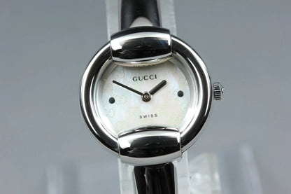Gucci 1400L Womens Quartz Watch Silver 25mm Shell Dial [Near MINT w/ Case]