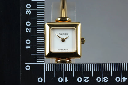 Gucci 1900L 20mm Womens Quartz Watch Gold White Dial [Near MINT w/ Case]