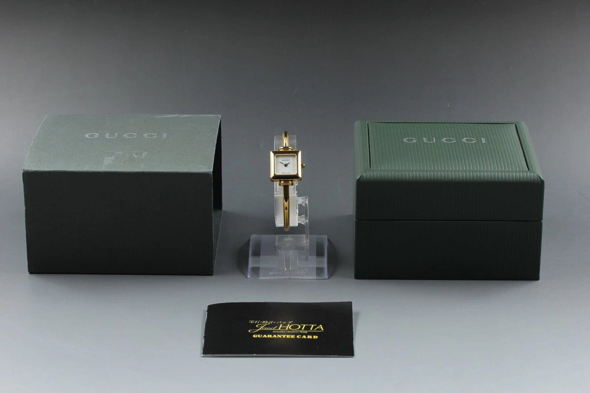 Gucci 1900L 20mm Womens Quartz Watch Gold White Dial [Near MINT w/ Case]